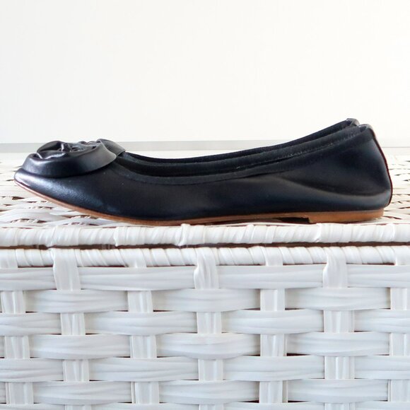 Saks Fifth Avenue Black Leather Rose Ballet Flats Slip-on Office Party Shoes 7.5 - Picture 2 of 16